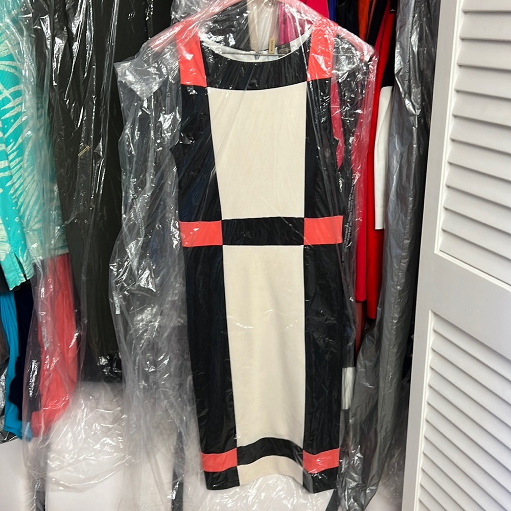 Women’s peach black and cream beautiful business dress size XS